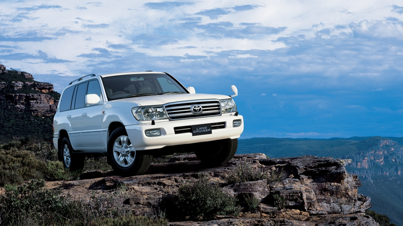 Toyota Land Cruiser 100: A Straight-6 Diesel Engine that has Reached Maturity