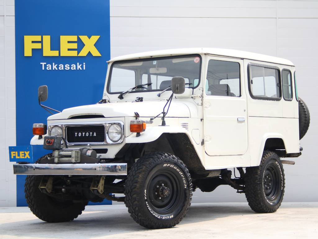 FJ40 Toyota Land Cruiser Reviewed: Unveiling Classic Elegance and Off-Road Power