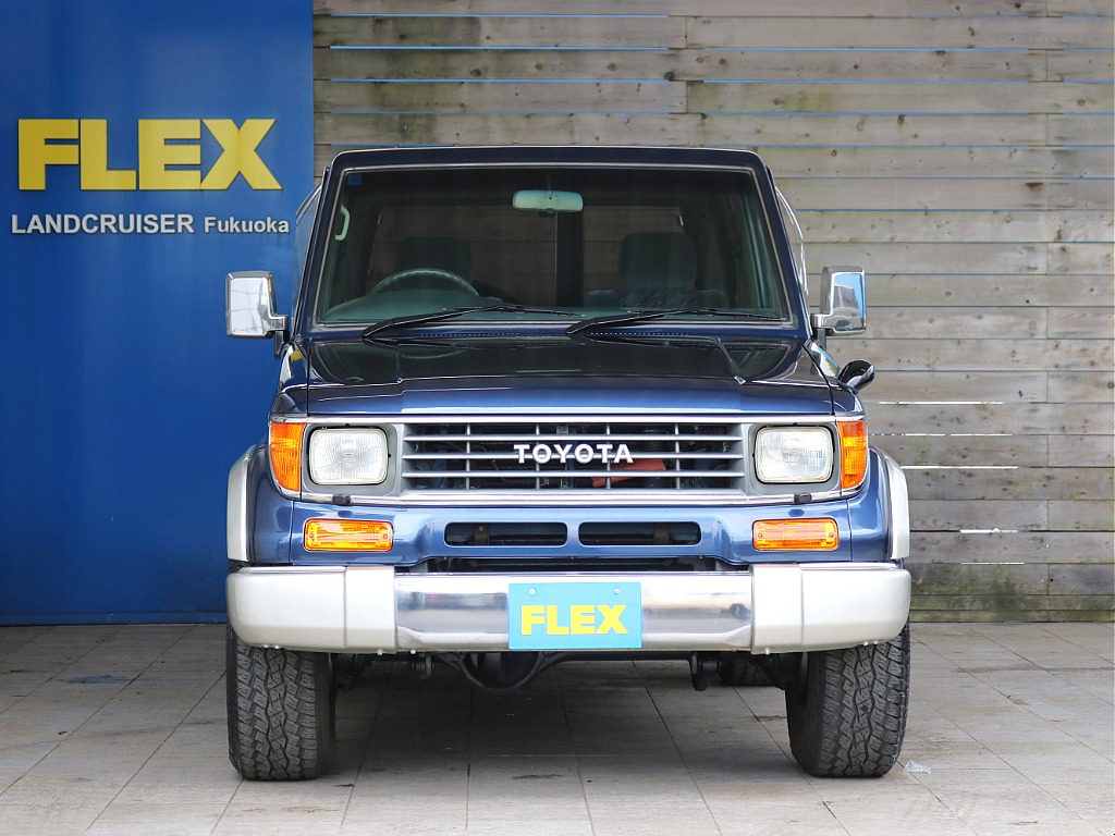 Front-end of a 1995 Land Cruiser Prado 71