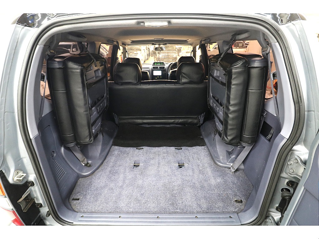 Luggage space of a 1997 Land Cruiser 95 Prado