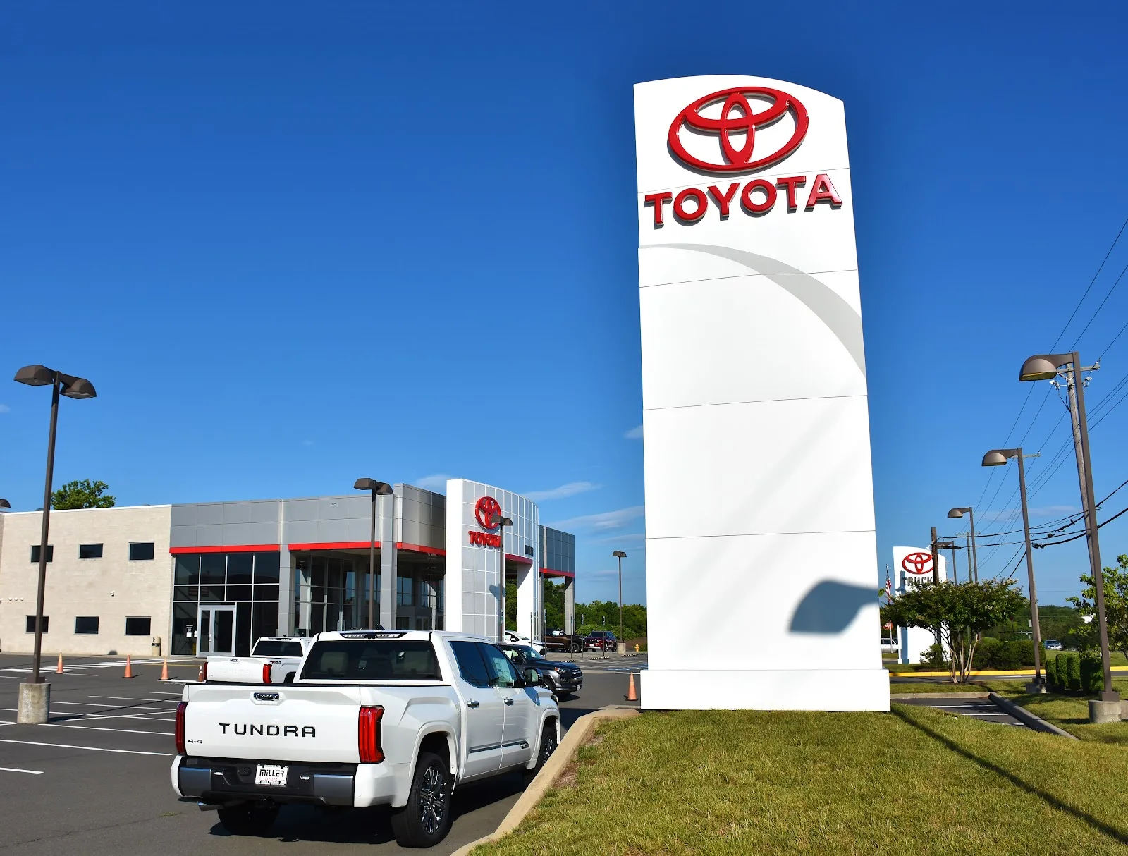 White Toyota Tundra Limited at a Dealership