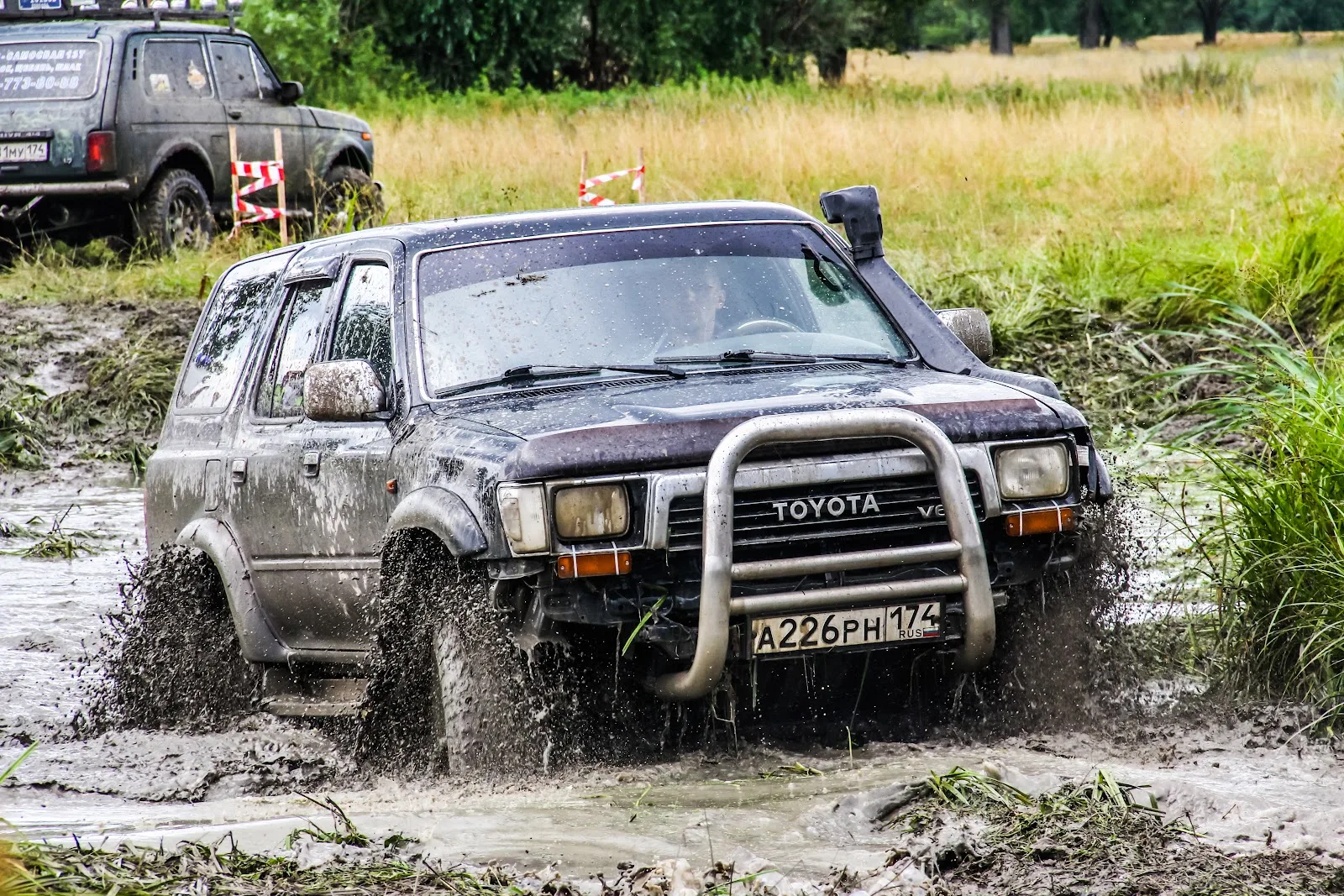 1st Gen Toyota 4 Runner Off Roading