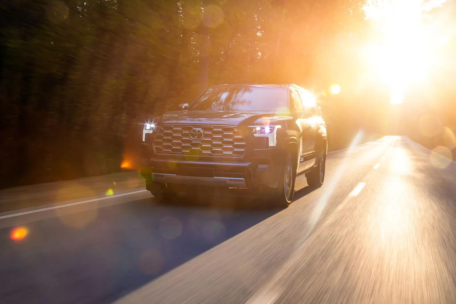 2025 Lexus GX 550 vs Toyota Sequoia – In-depth Comparison