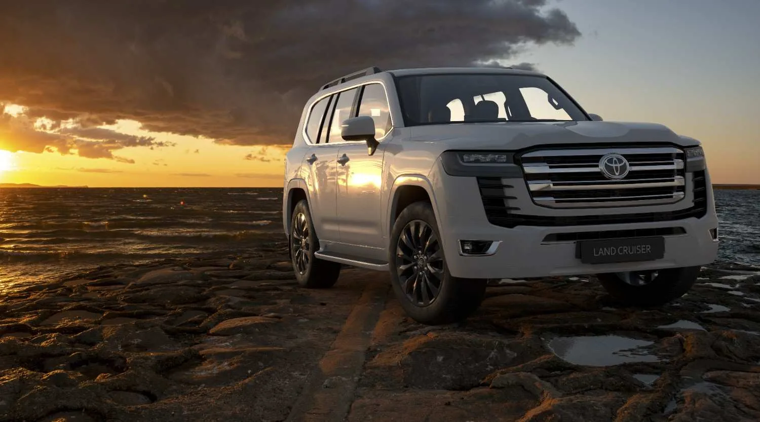 toyota land cruiser rear cargo and third row configuration