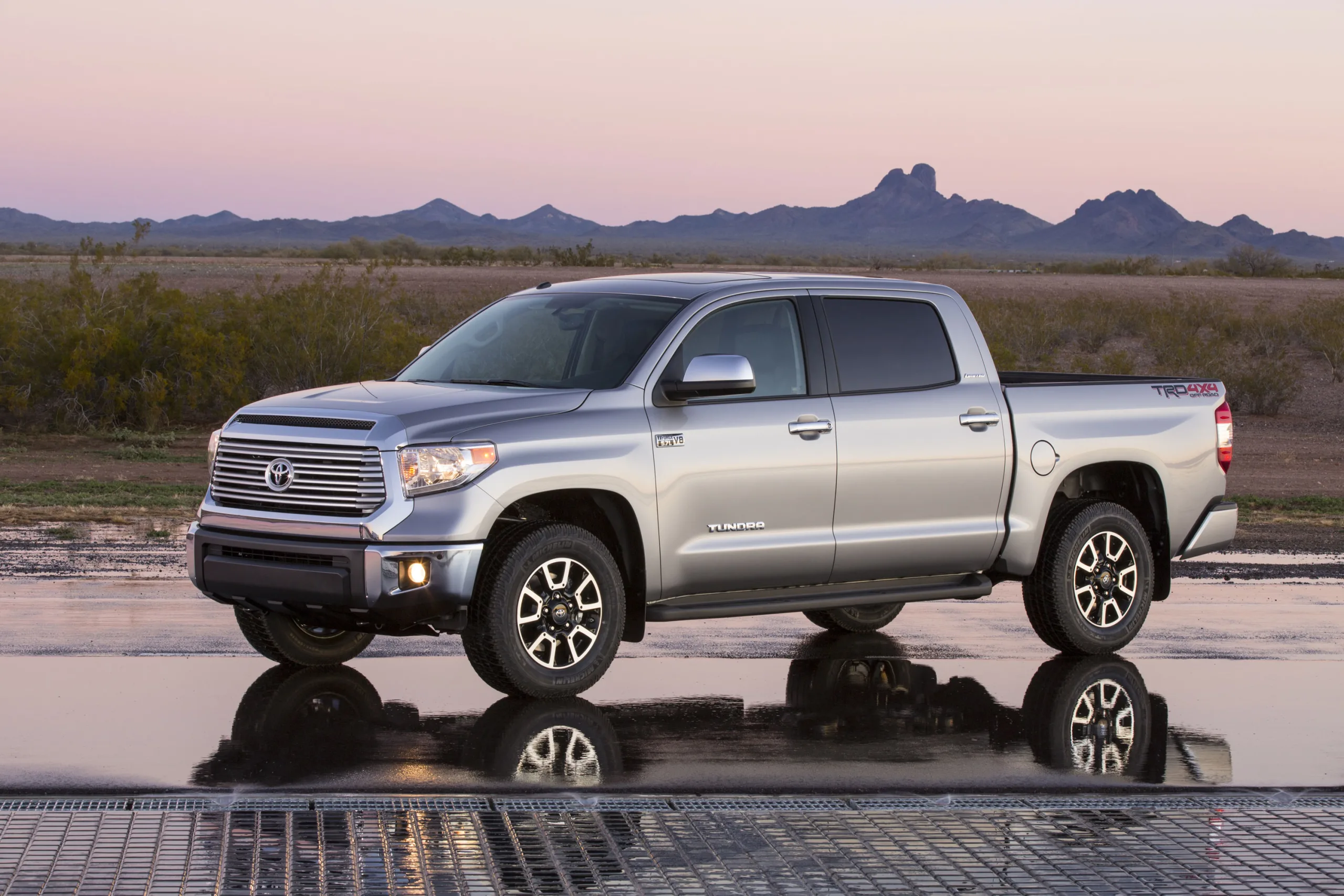 2014-2017 Toyota Tundra Ltd
