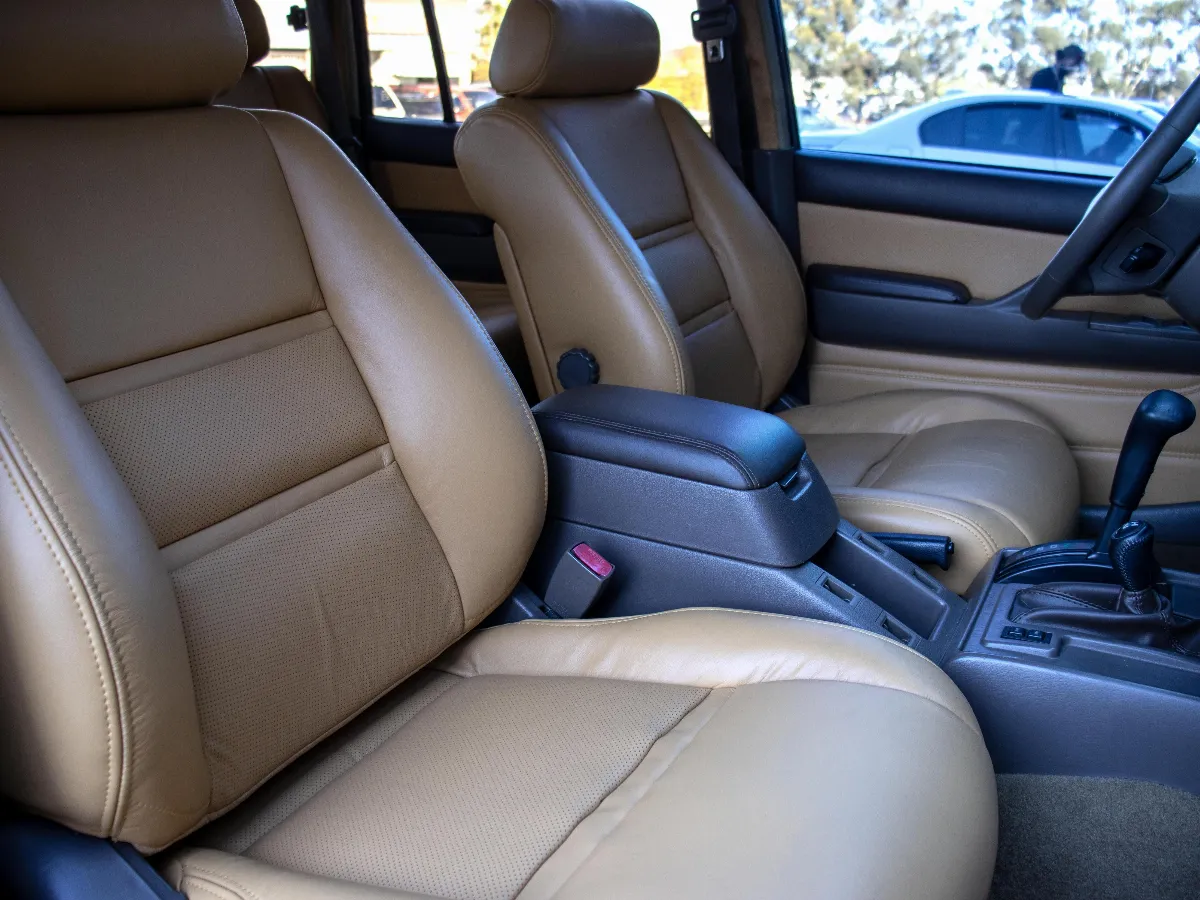 Customized seats of a Renoca Wonder by FLEX Automotive