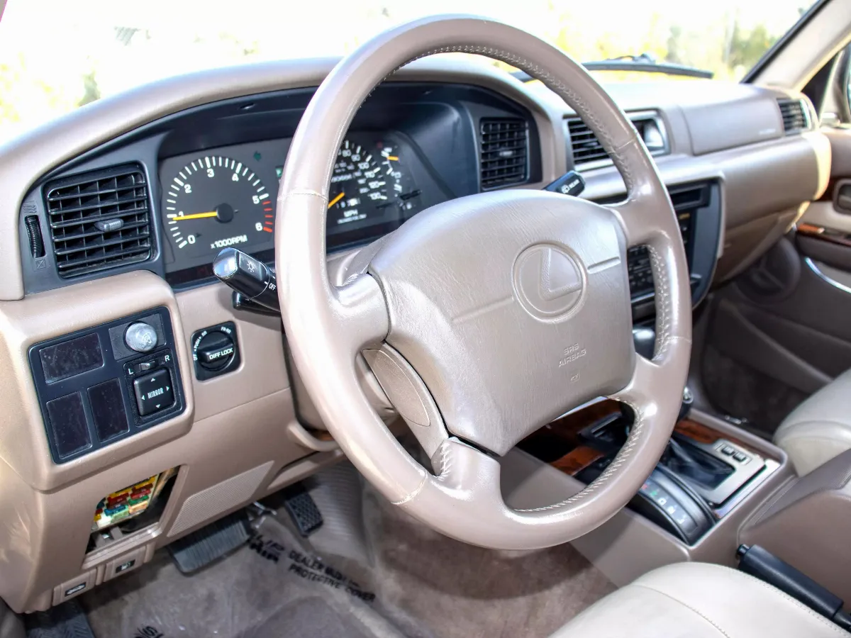 1997 Lexus LX 