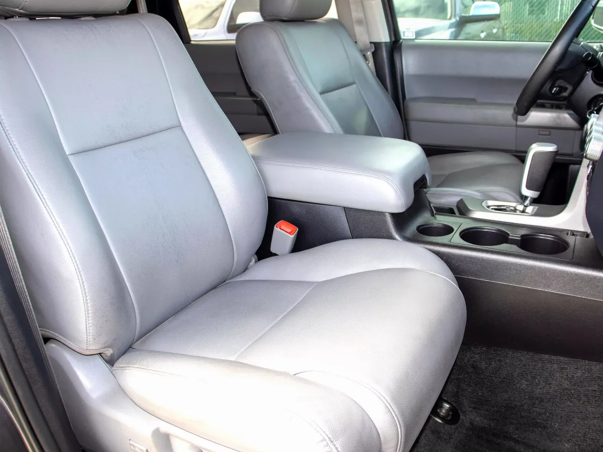 2014 Toyota Sequoia 