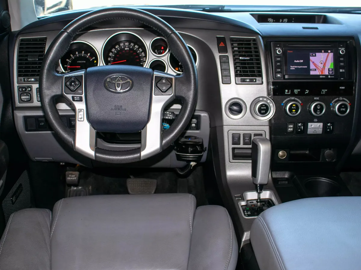 2014 Toyota Sequoia 