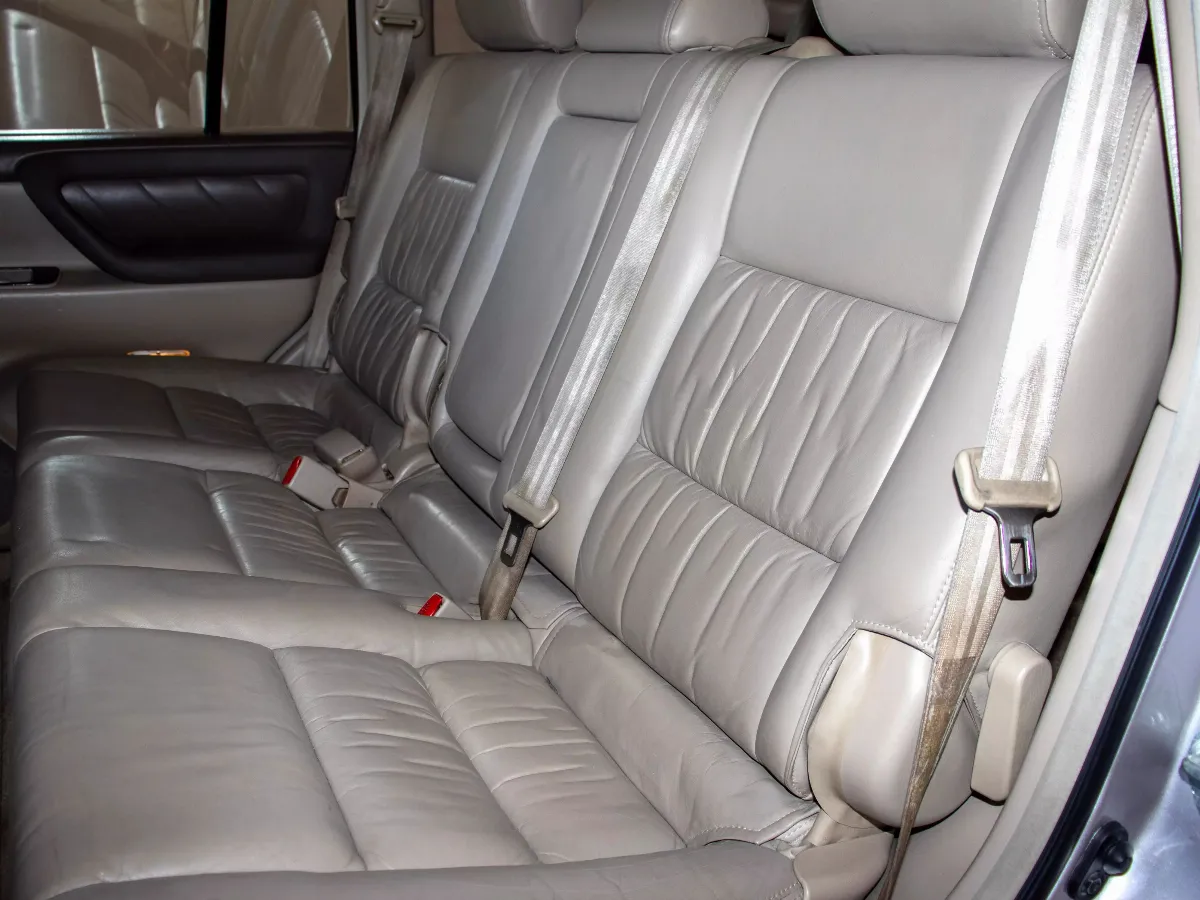 2002 Toyota Land Cruiser 