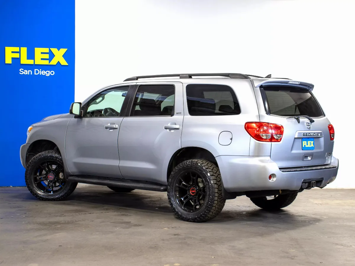 2016 Toyota Sequoia 