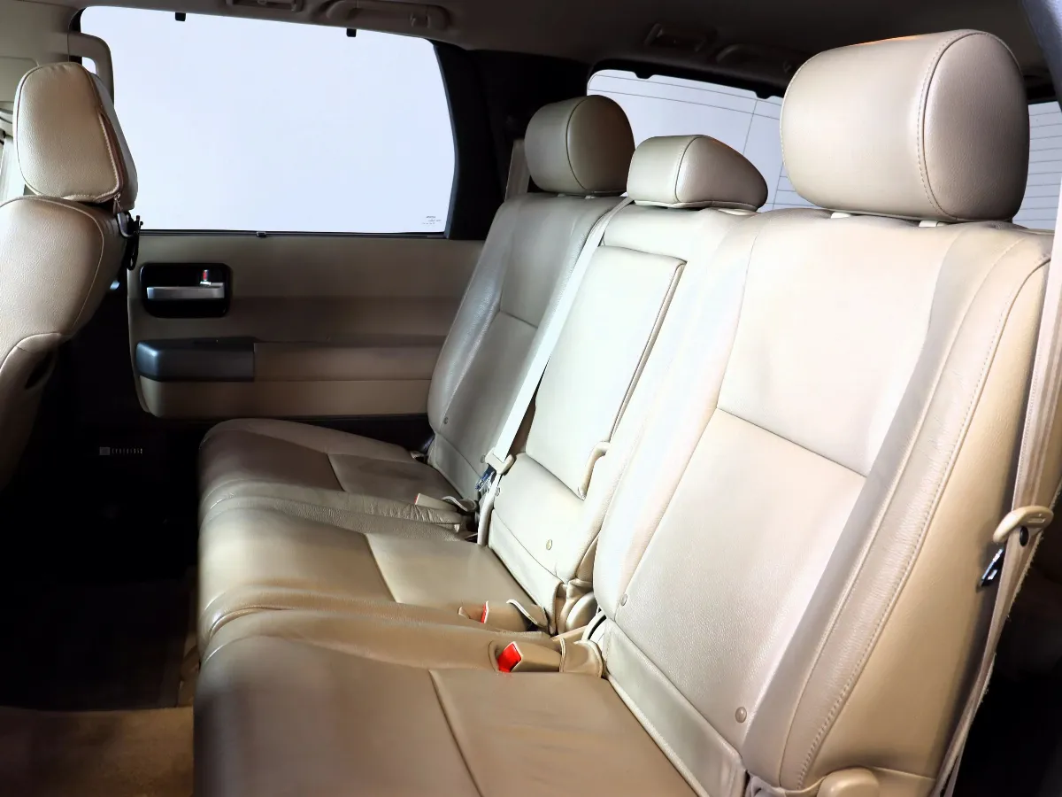 2010 Toyota Sequoia 