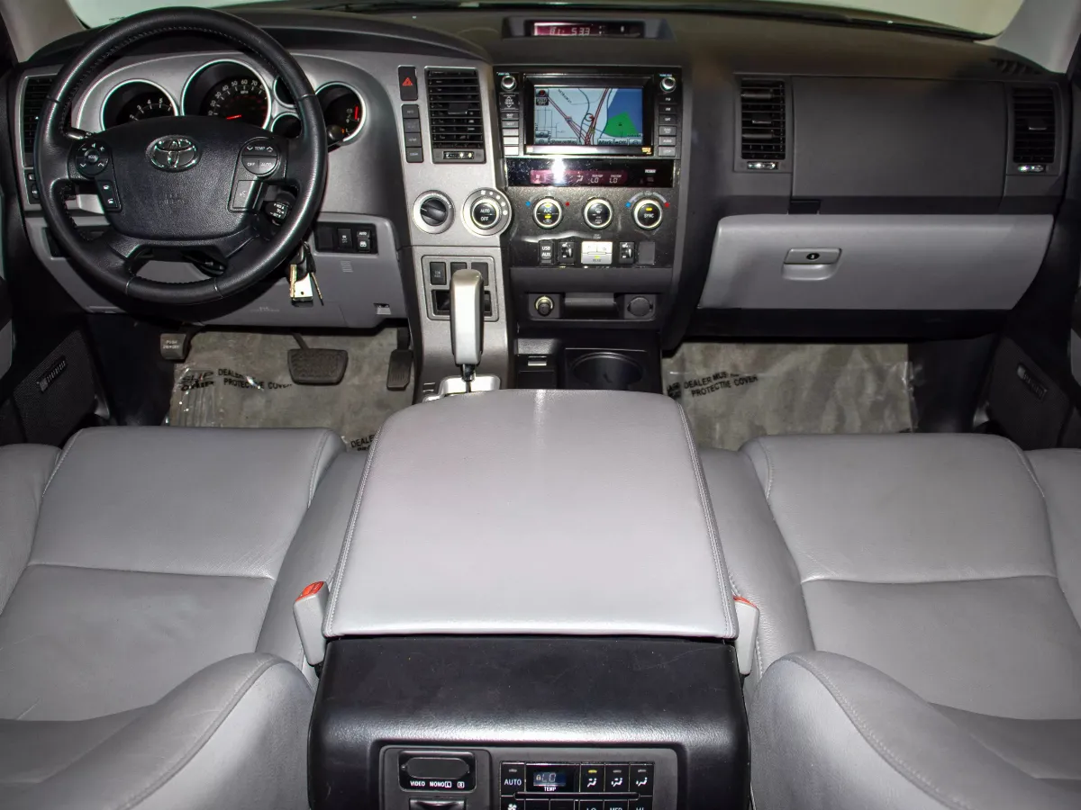 2011 Toyota Sequoia 