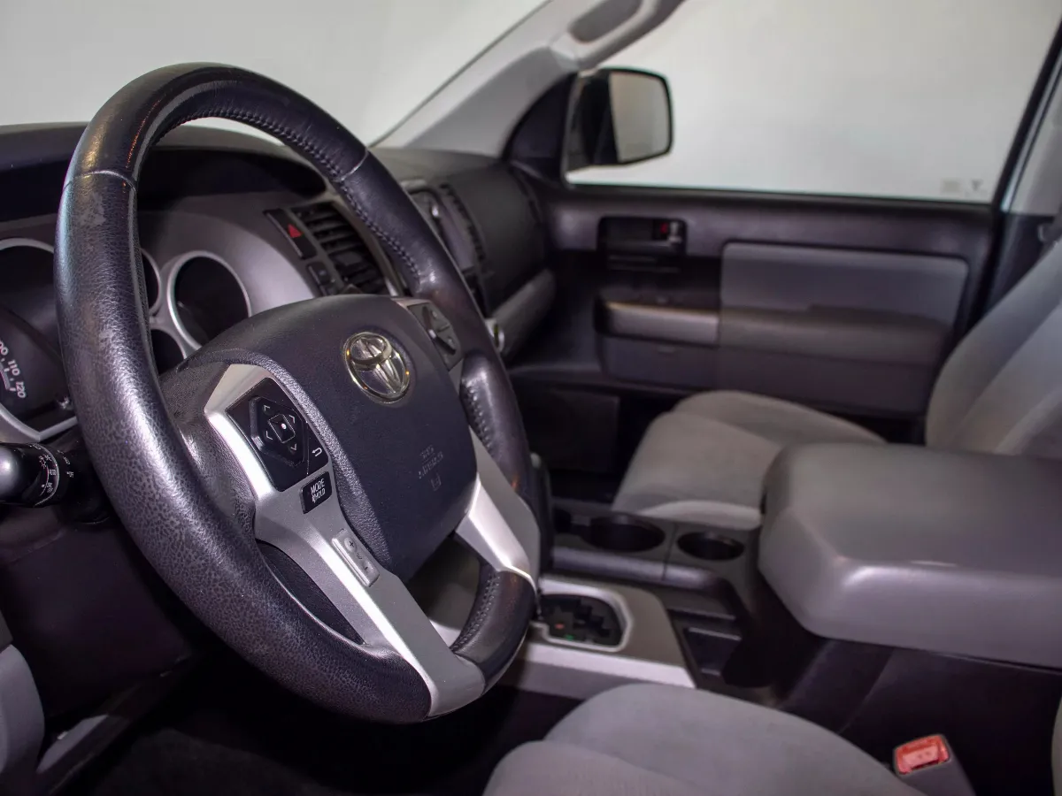 2016 Toyota Sequoia 