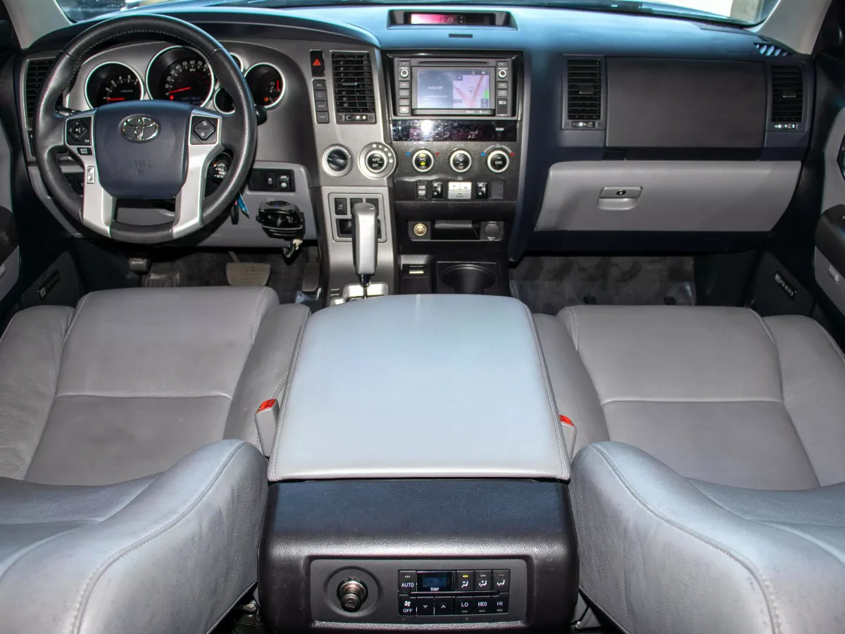 2014 Toyota Sequoia 