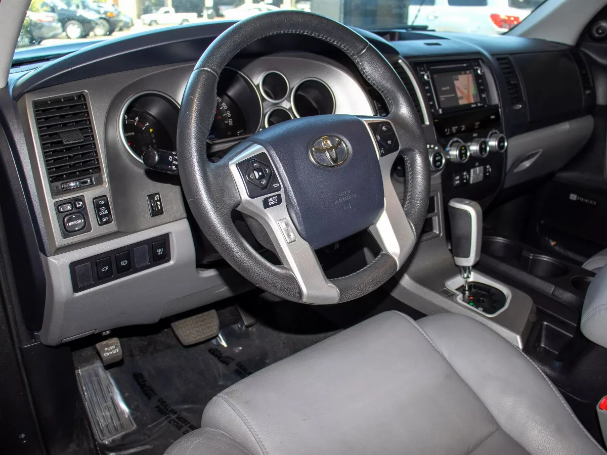 2014 Toyota Sequoia 