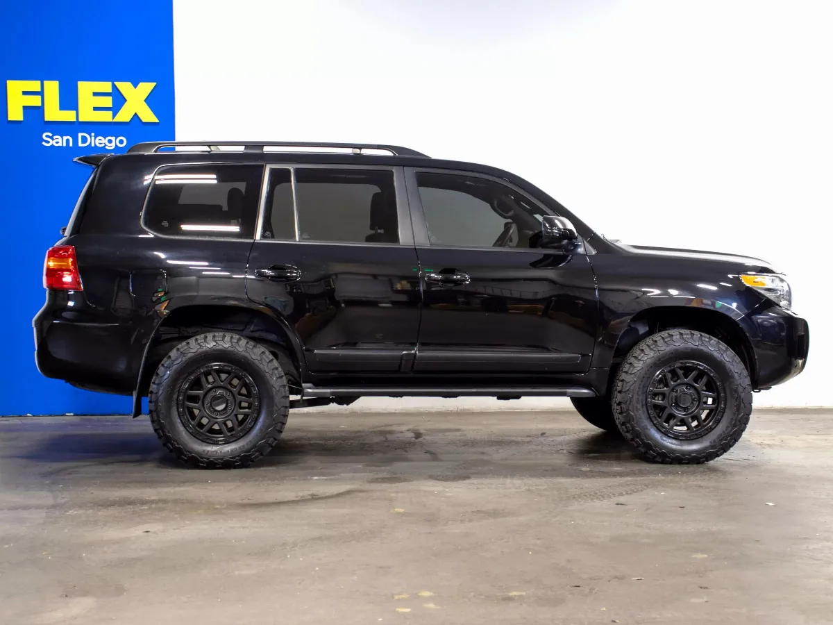 2013 Toyota Land Cruiser 