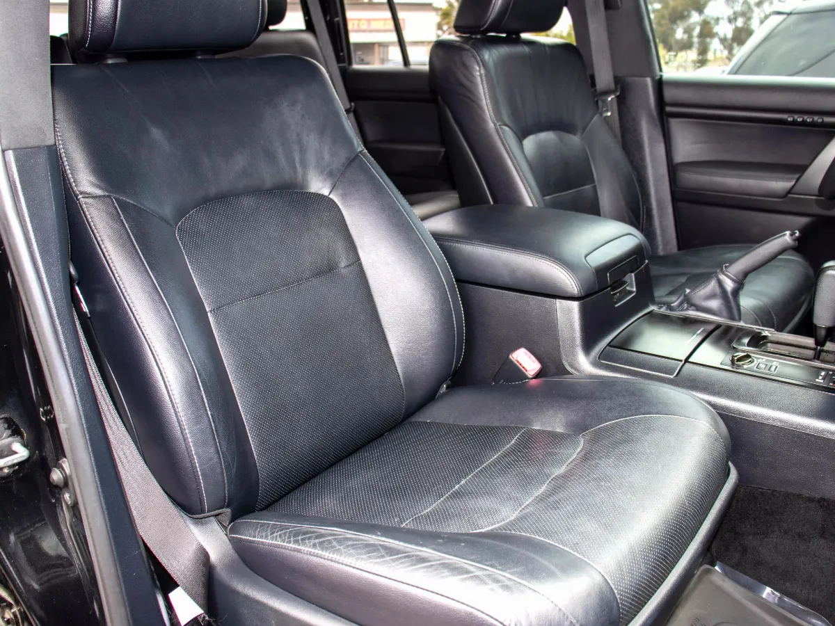 2013 Toyota Land Cruiser 