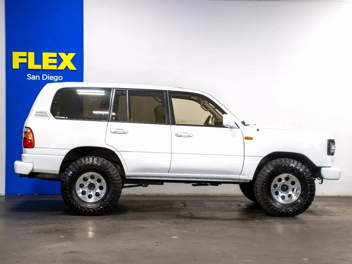 2001 Lexus LX 