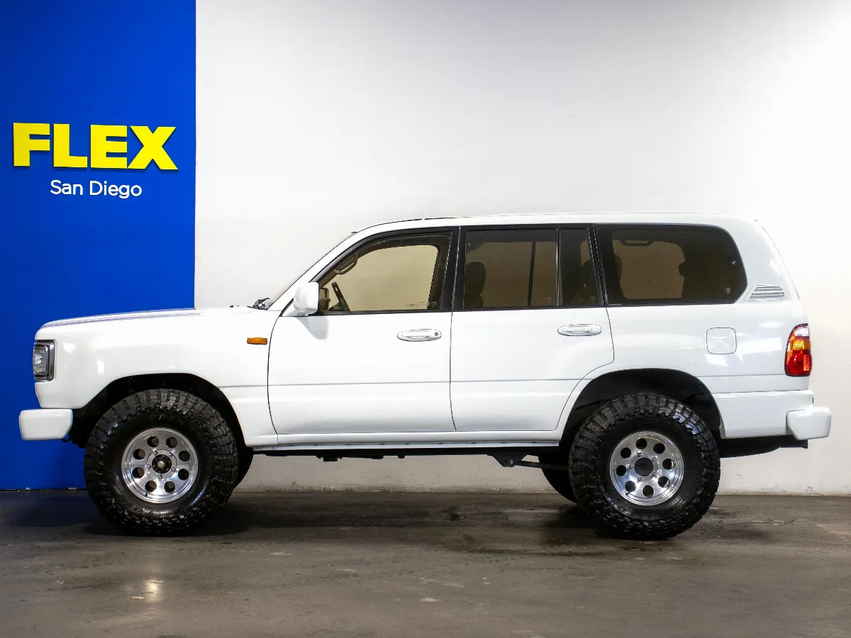 2001 Lexus LX 