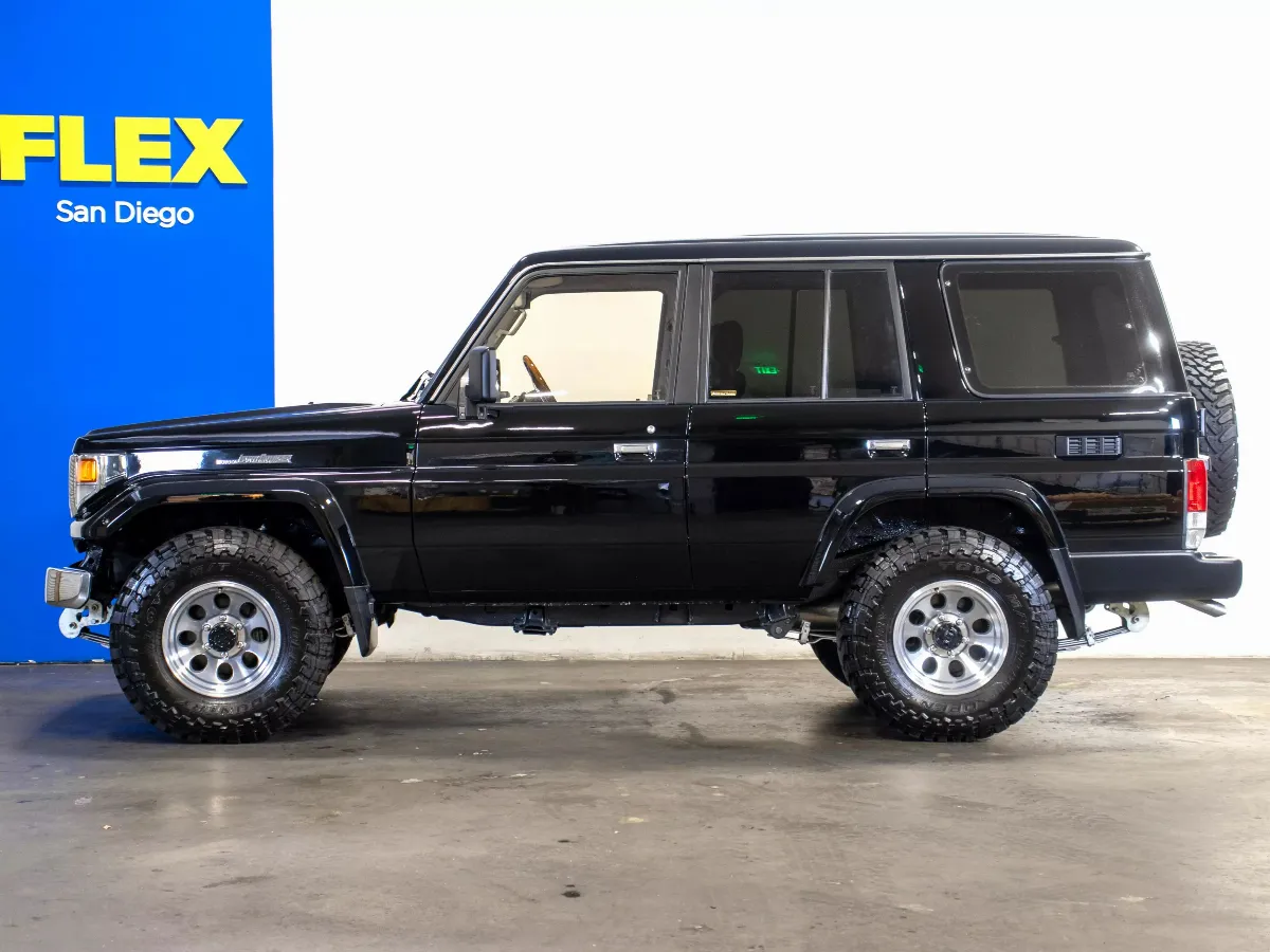 1993 TOYOTA LAND CRUISER 