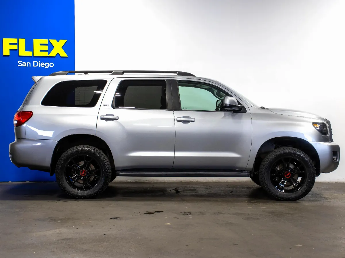 2016 Toyota Sequoia 