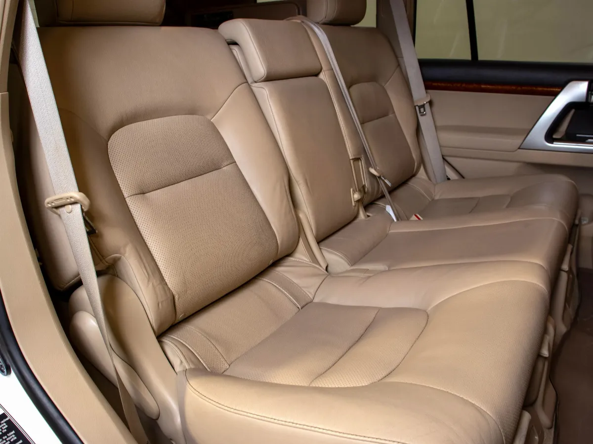 2013 Toyota Land Cruiser 
