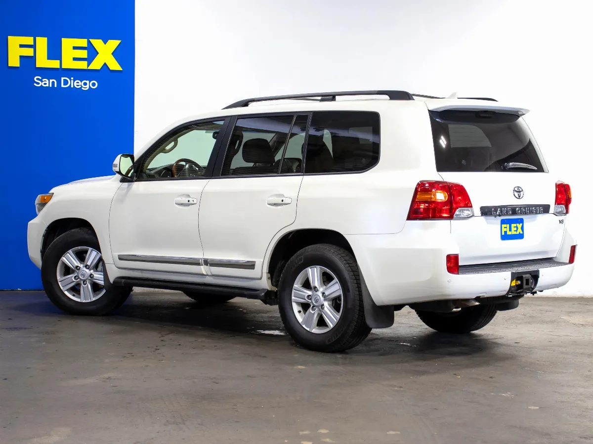 2013 Toyota Land Cruiser 