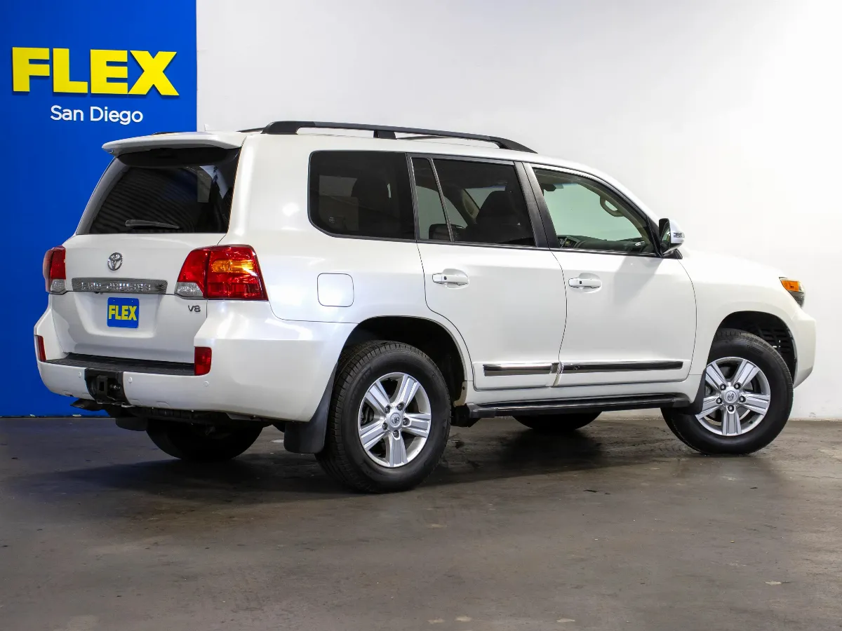 2013 Toyota Land Cruiser 