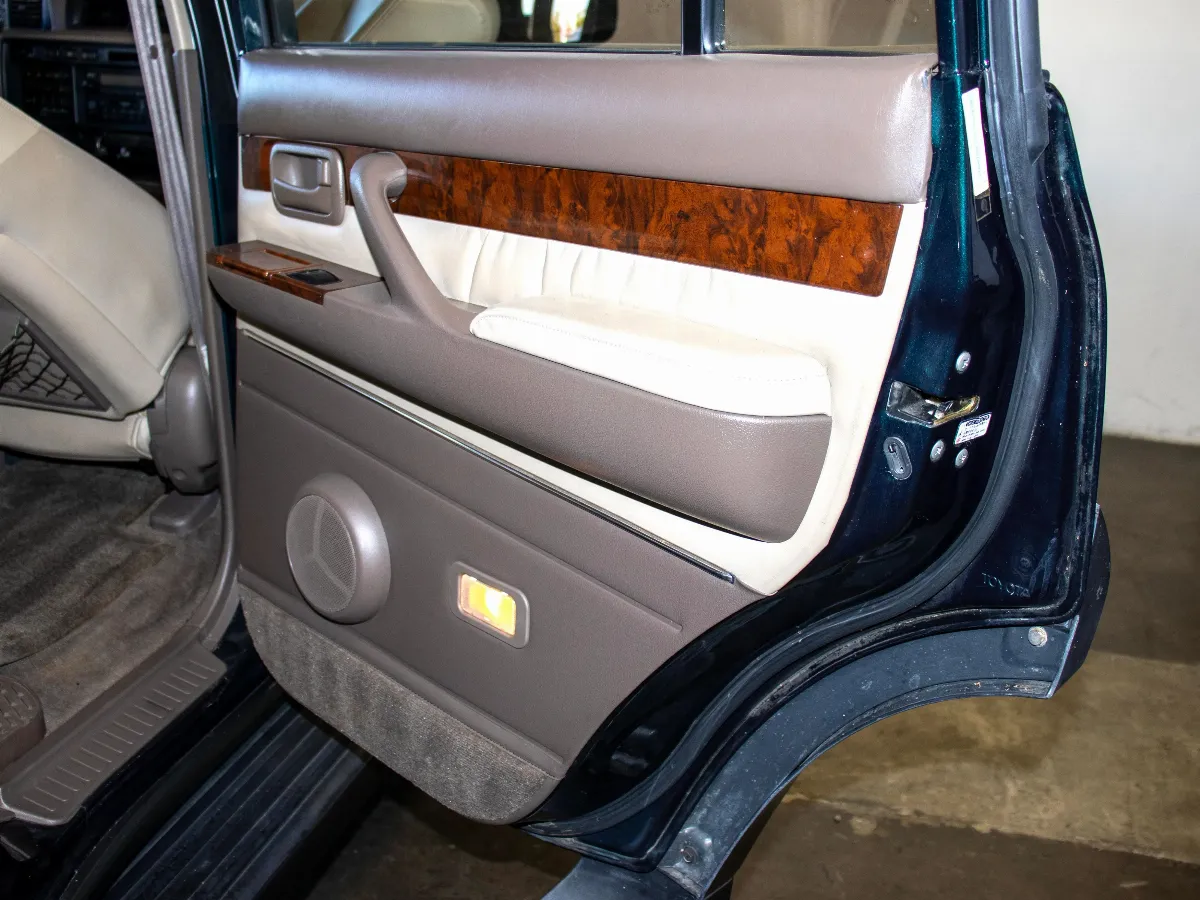 1997 Lexus LX 