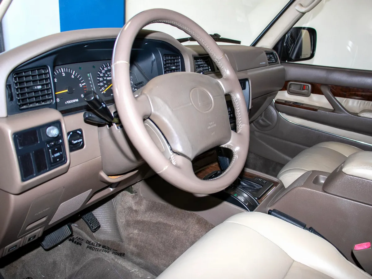 1997 Lexus LX 