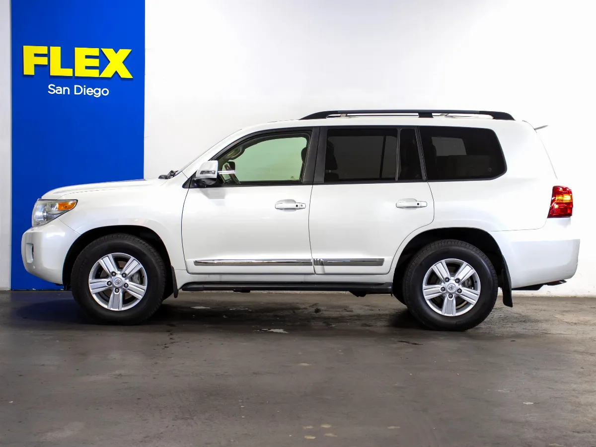 2013 Toyota Land Cruiser 