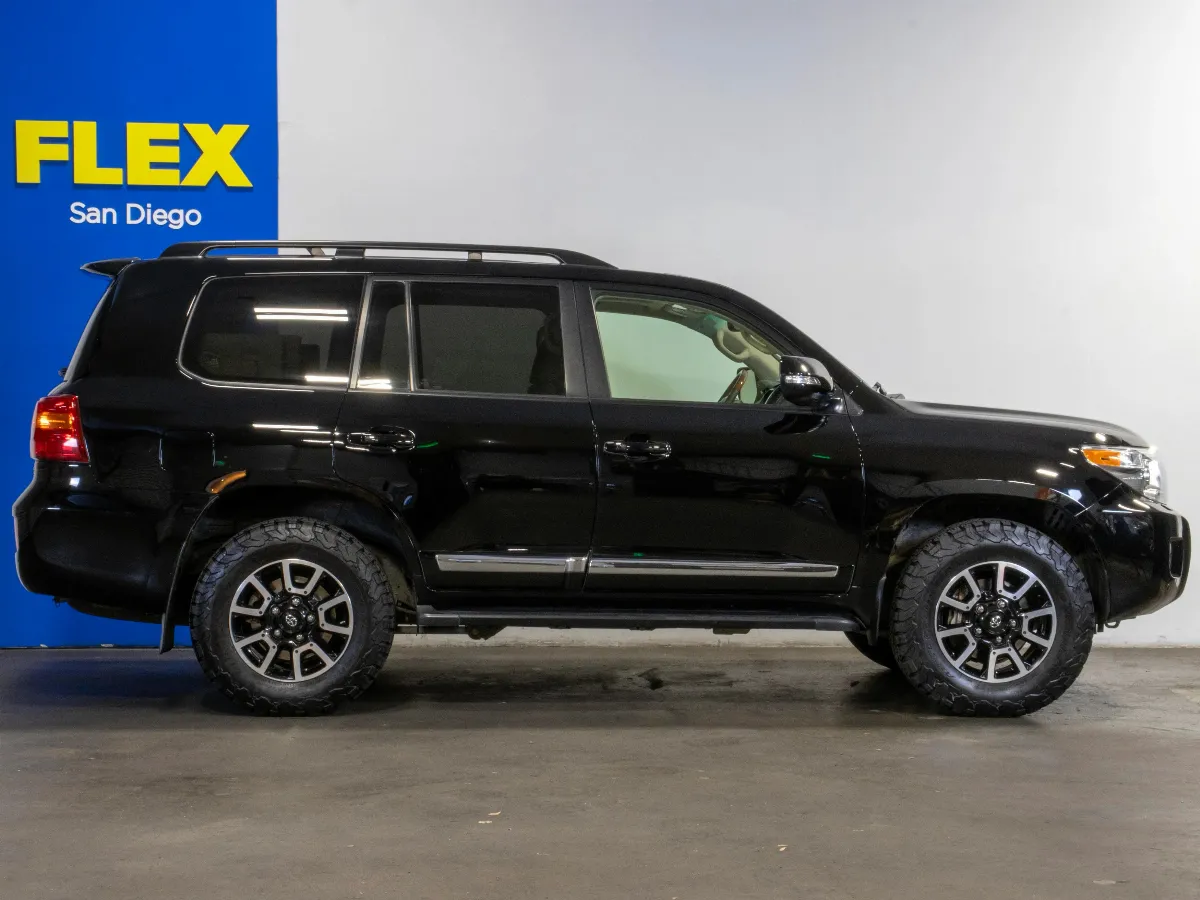 2015 Toyota Land Cruiser 