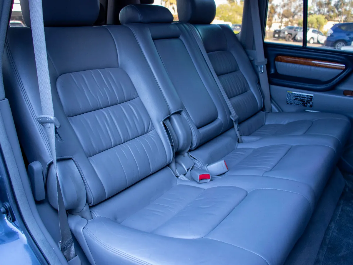 2003 Lexus LX 