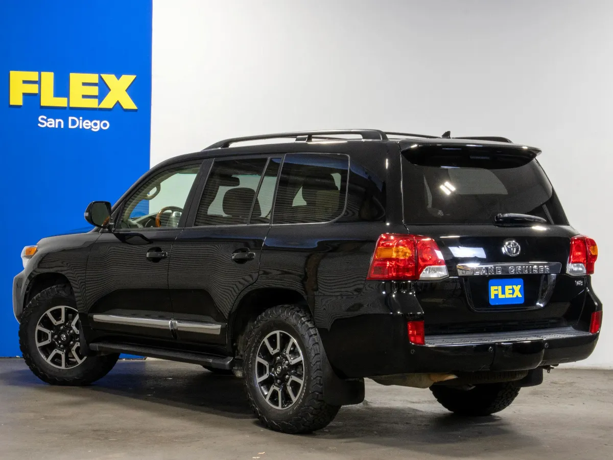 2015 Toyota Land Cruiser 