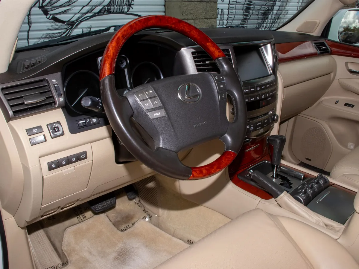 2009 Lexus LX 