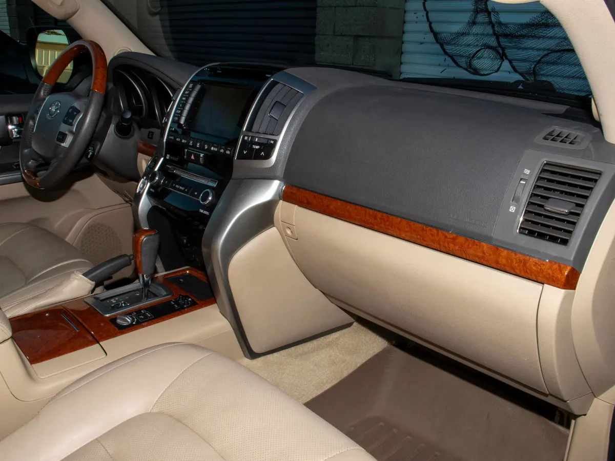 2015 Toyota Land Cruiser 