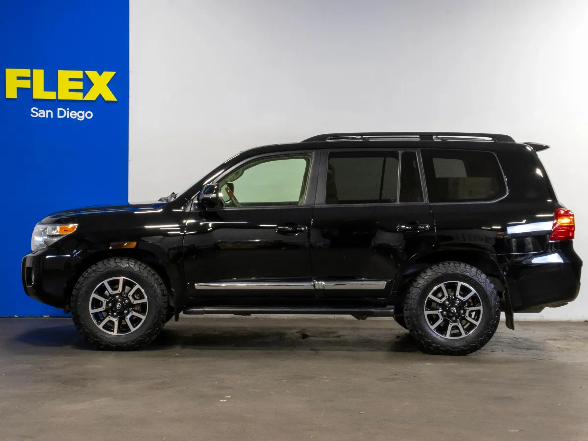 2015 Toyota Land Cruiser 