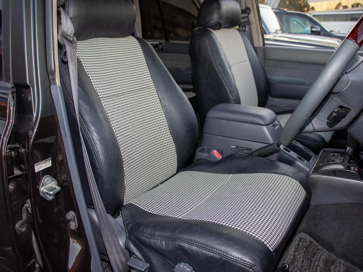 1996 TOYOTA LAND CRUISER 