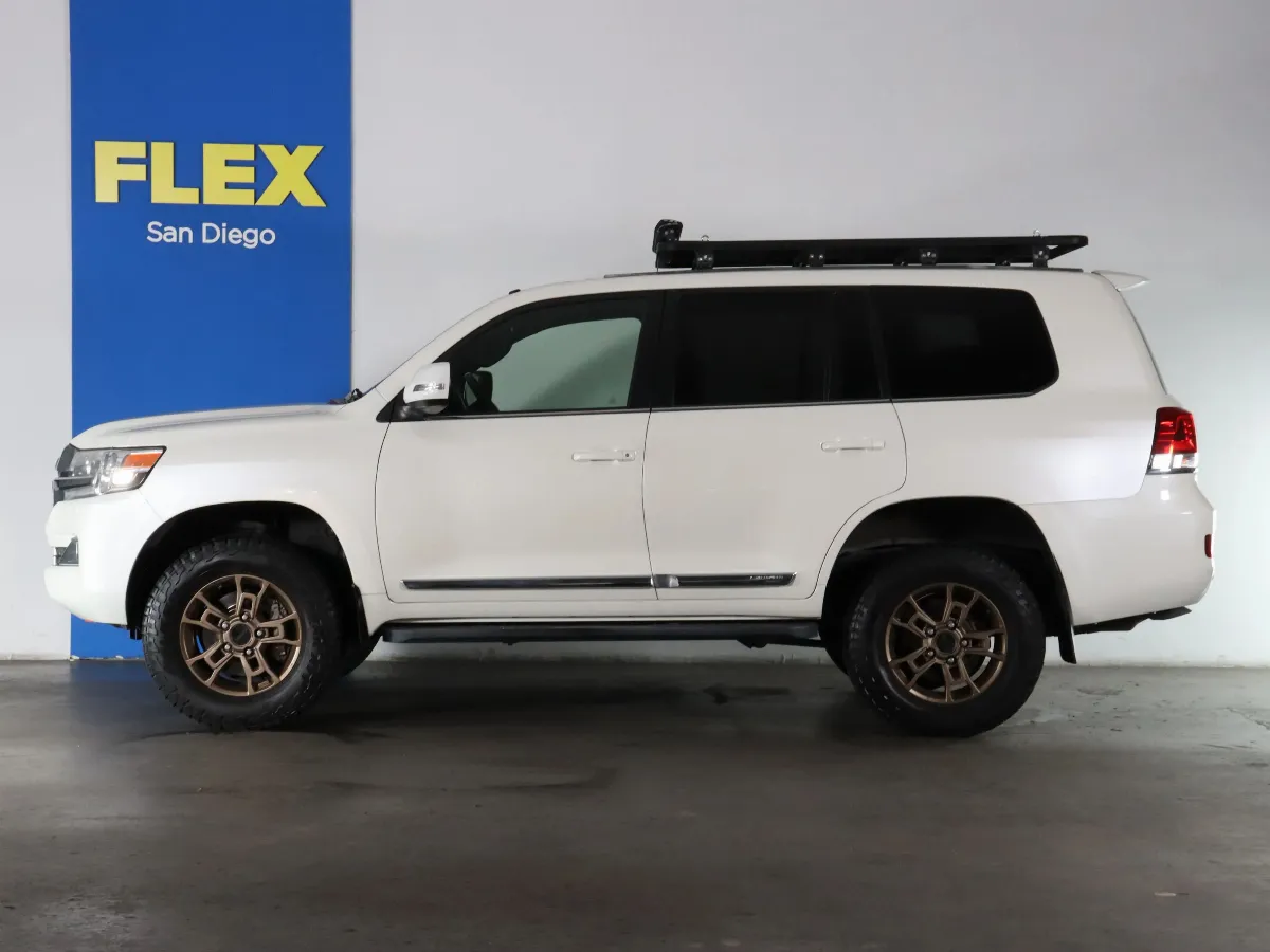 2021 Toyota Land Cruiser 