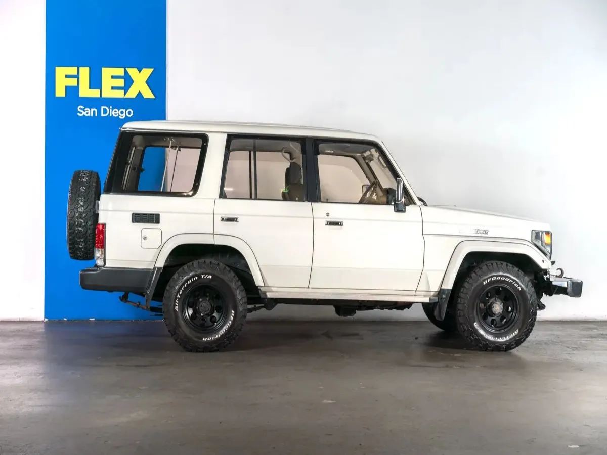 1996 TOYOTA LAND CRUISER 
