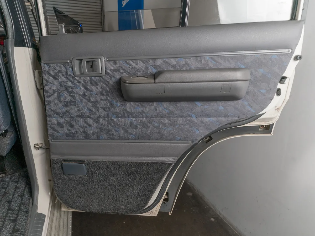 1996 TOYOTA LAND CRUISER 