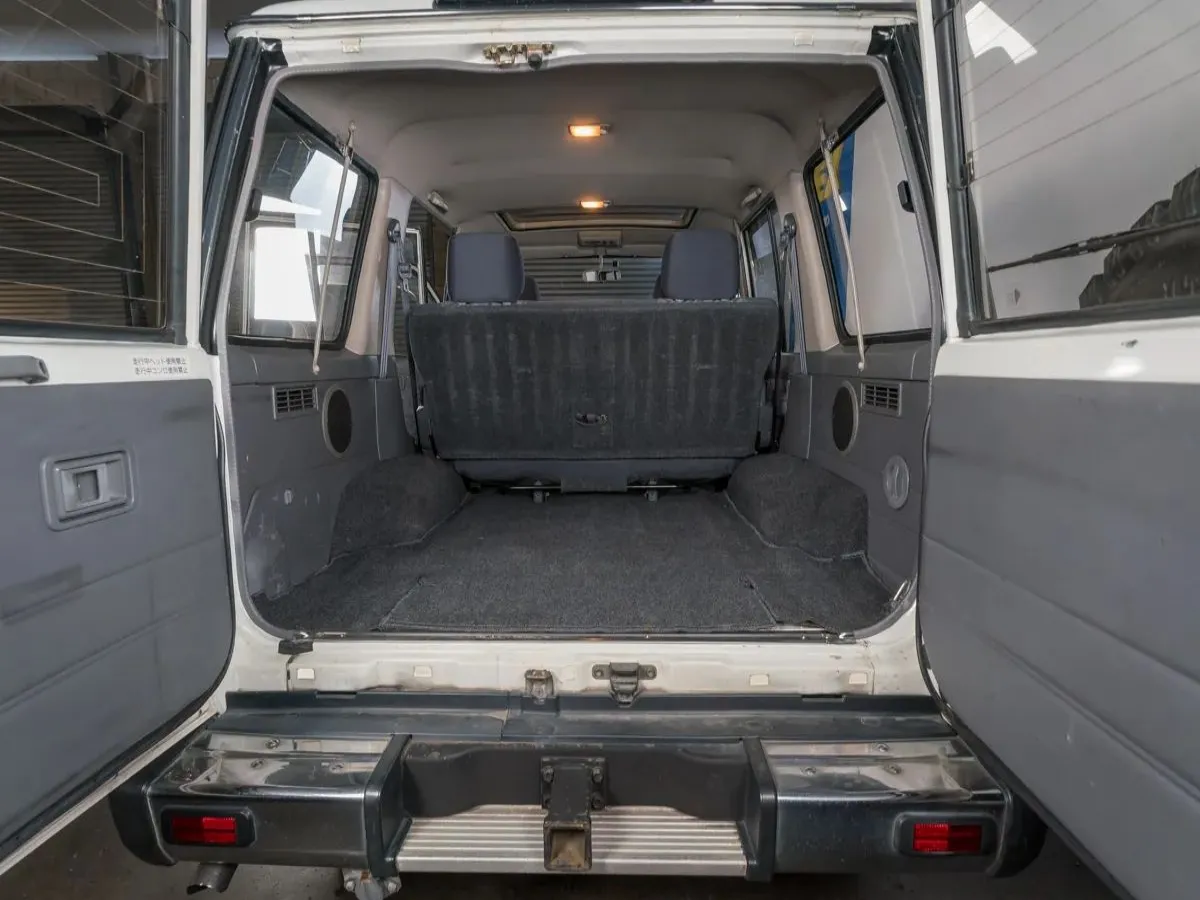 1996 TOYOTA LAND CRUISER 