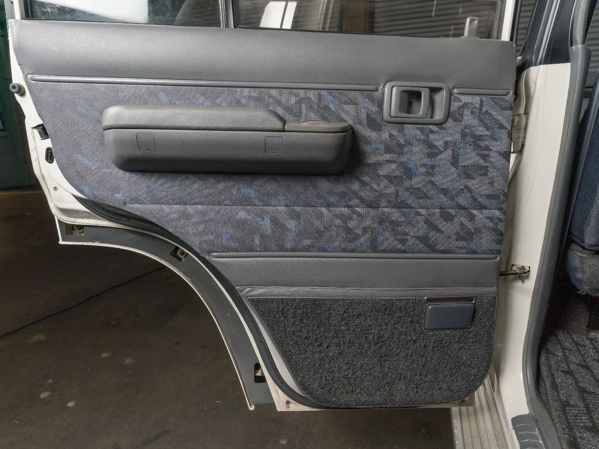 1996 TOYOTA LAND CRUISER 