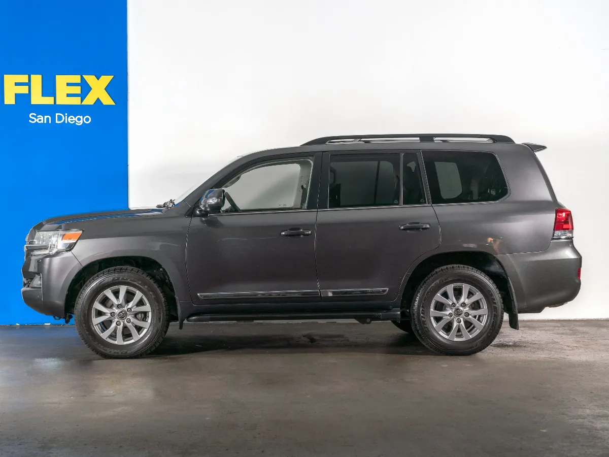 2017 Toyota Land Cruiser 