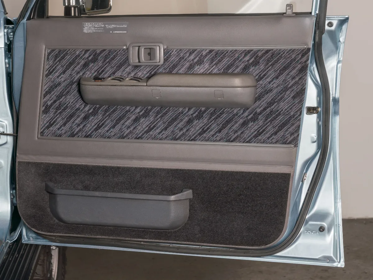 1995 TOYOTA LAND CRUISER PRADO 