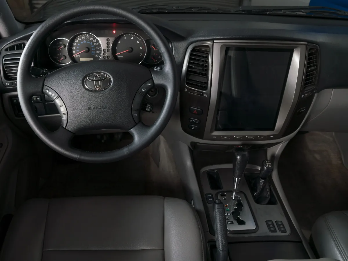 2004 Toyota Land Cruiser 