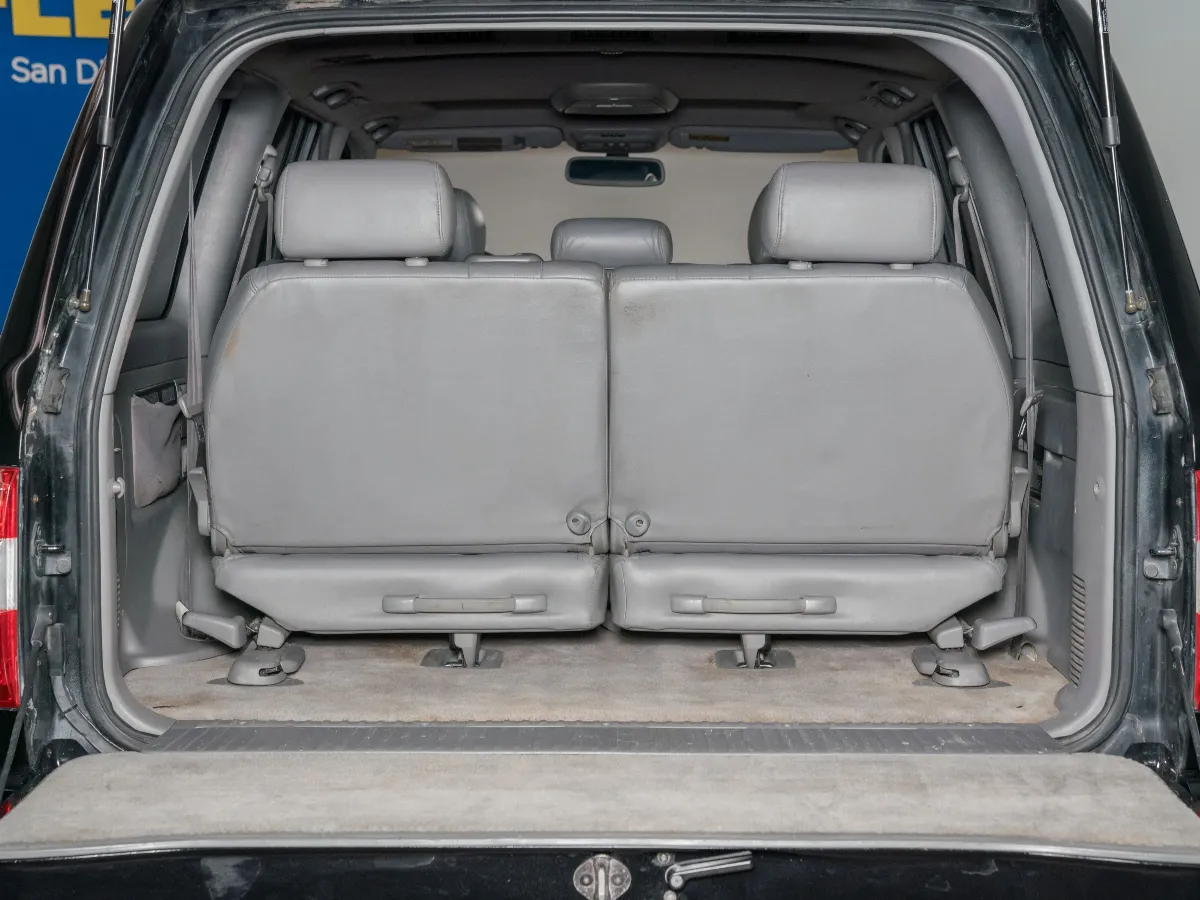 2004 Toyota Land Cruiser 