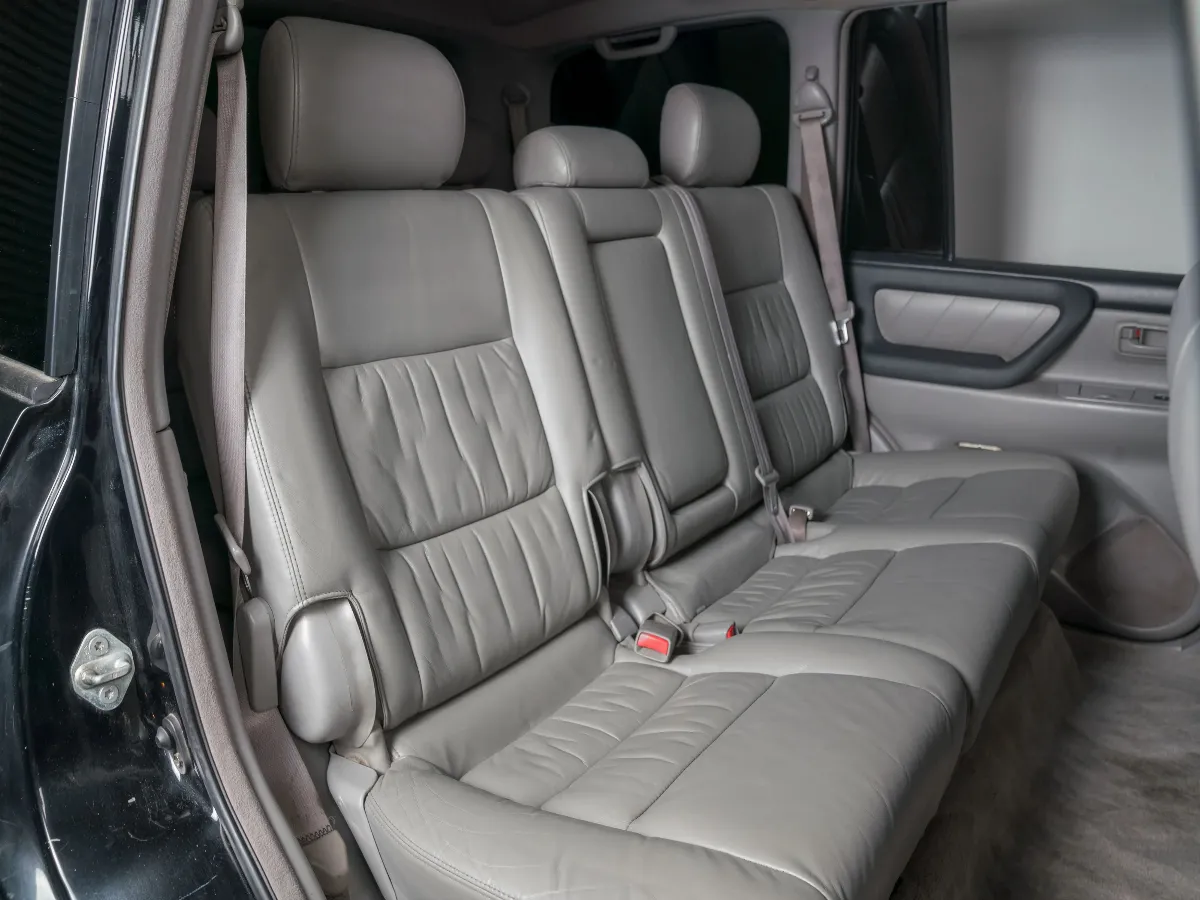2004 Toyota Land Cruiser 