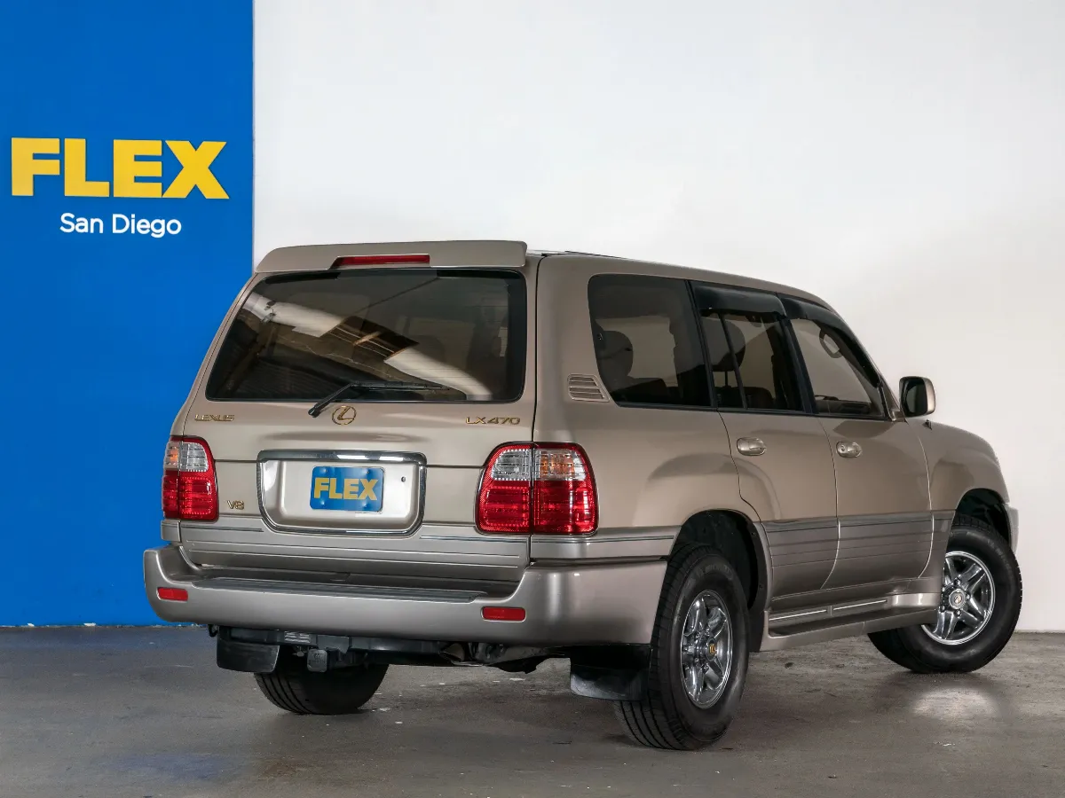 2002 Lexus LX 